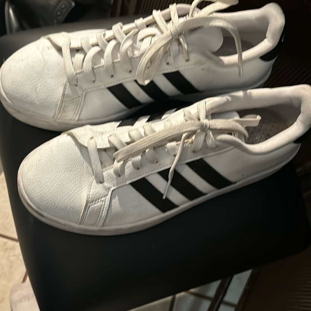 Adidas sz 10 women